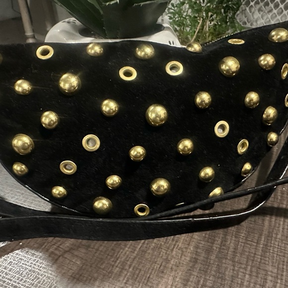 SHEIN Black Crescent Shoulder Bag with Gold Studs - Picture 3 of 10